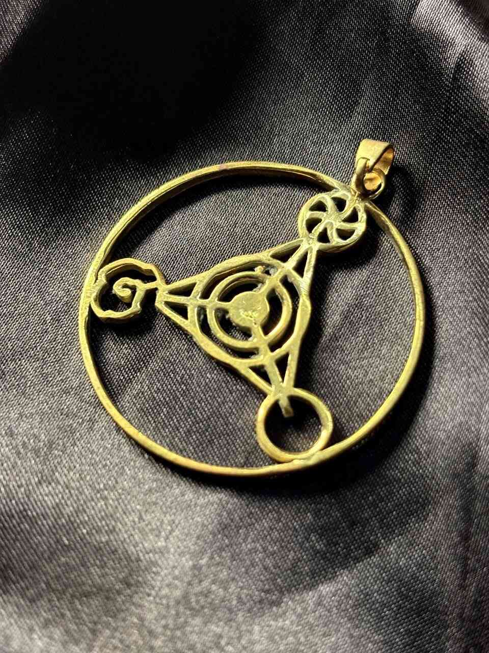 Abstract theory pendant