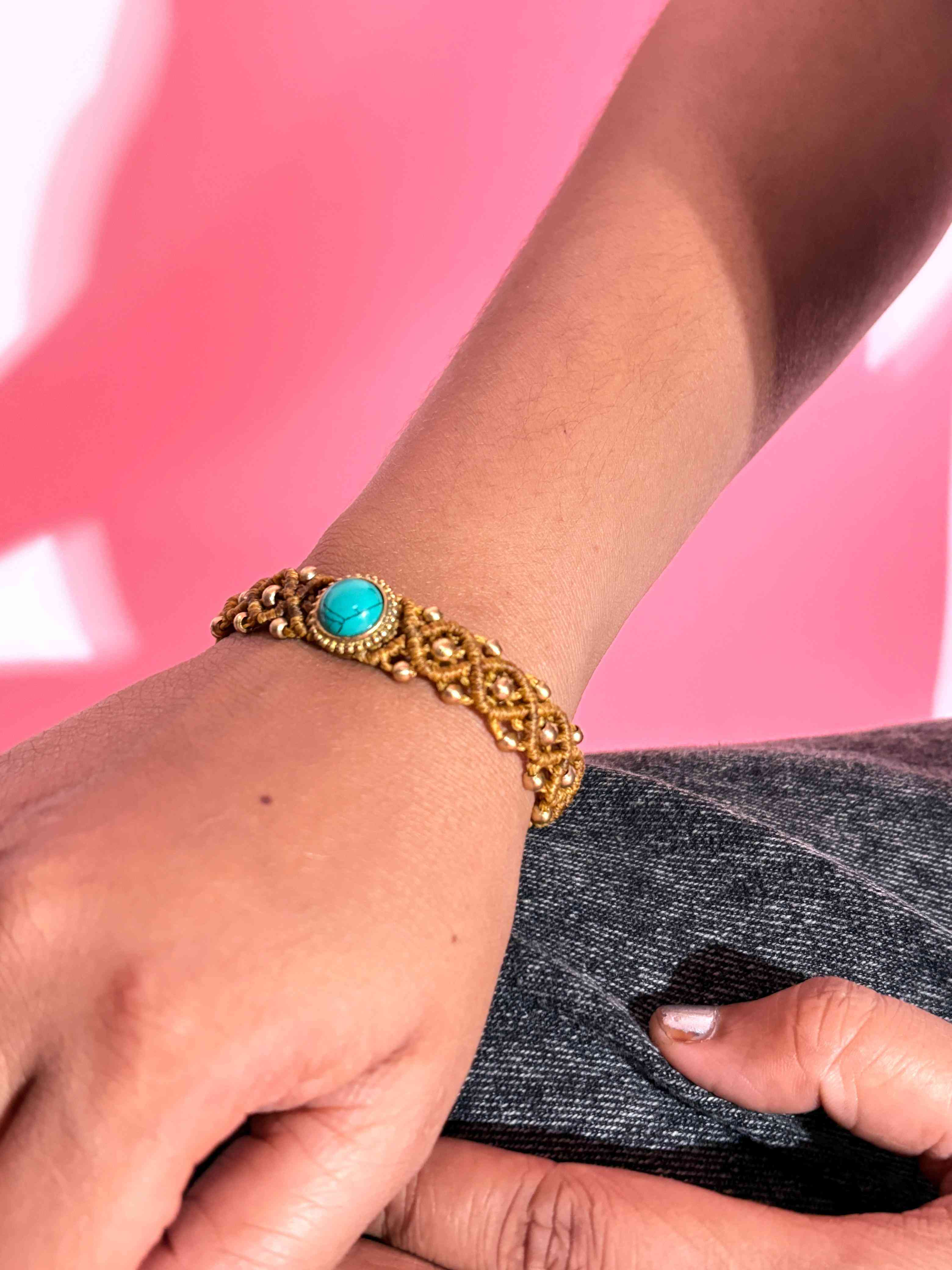 Brown Macrame single stone simple bracelet 